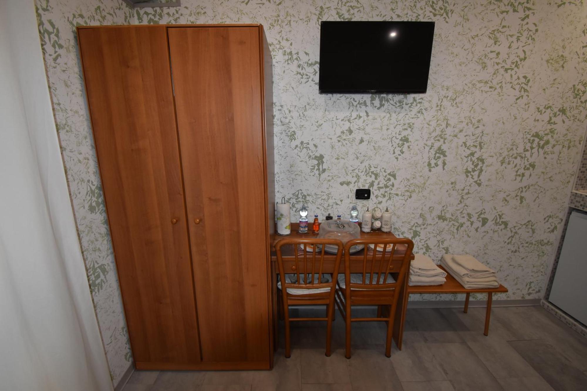 Vichyenichy Morena Quarto foto